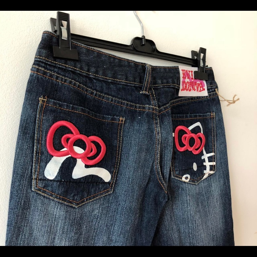 Hello kitty X evisu lowcut jeans - Picture 2 of 4